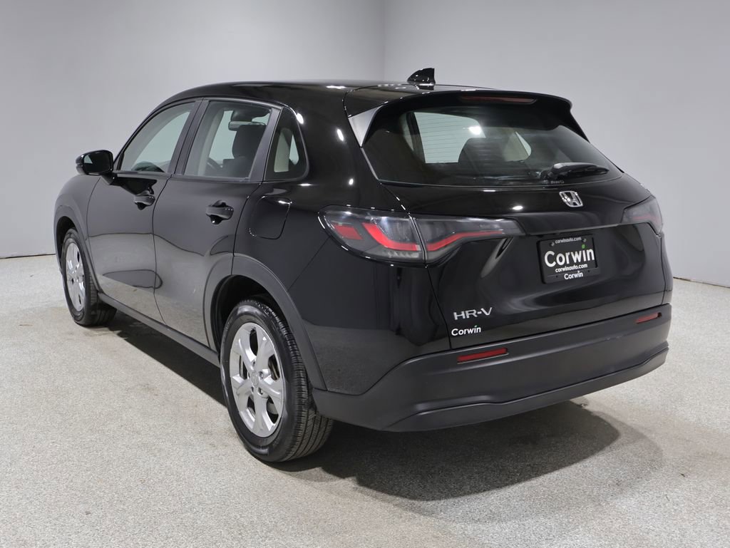 Used 2023 Honda HR-V LX image 5