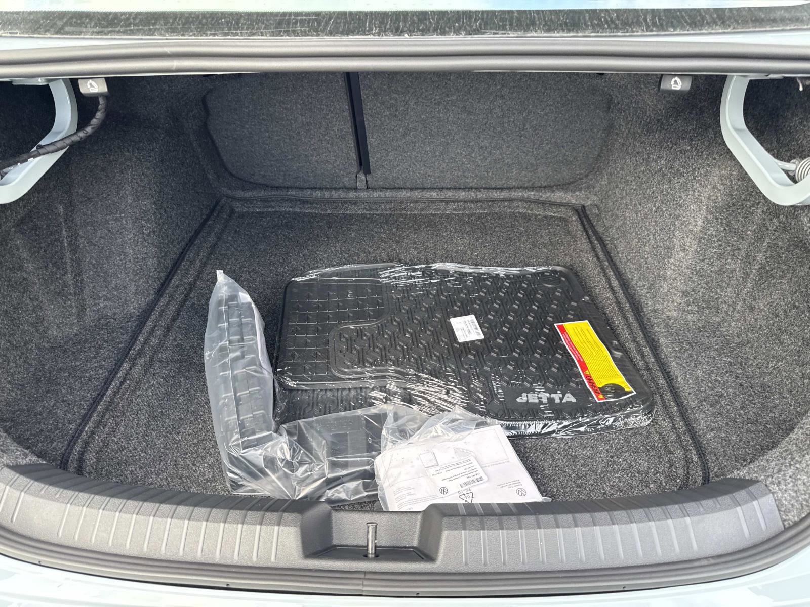 New 2026 Volkswagen Jetta SE image 6