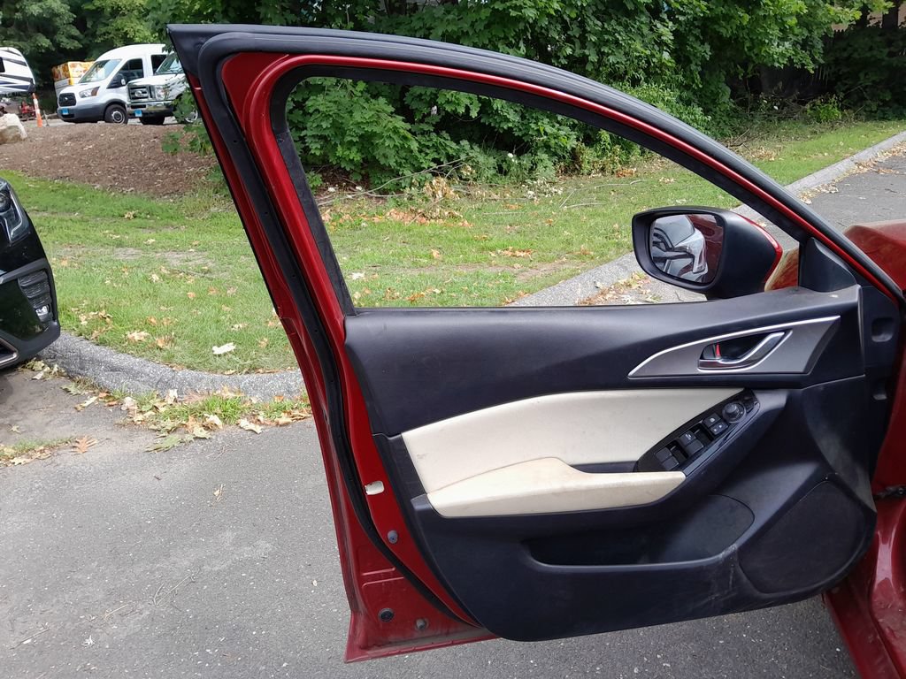 Used 2017 MAZDA MAZDA3 Sport FWD image 11