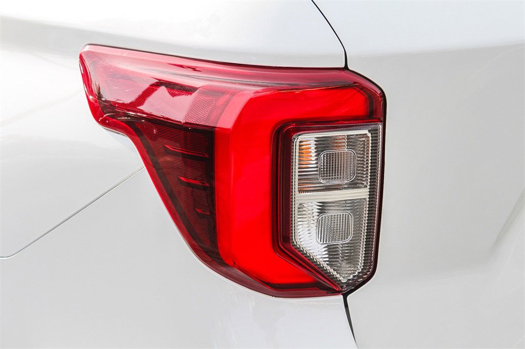 Used 2023 Ford Explorer ST w/ Equipment Group 401A image 11