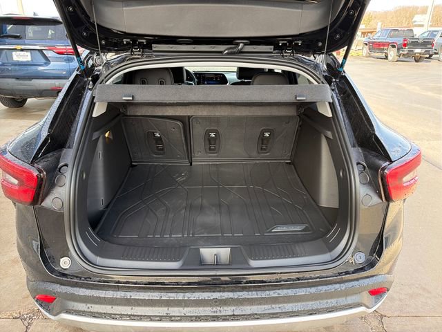 New 2026 Chevrolet Trax LT w/ Driver Confidence Package FWD image 24