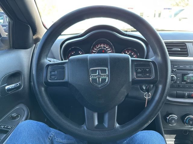 Used 2013 Dodge Avenger SE image 18