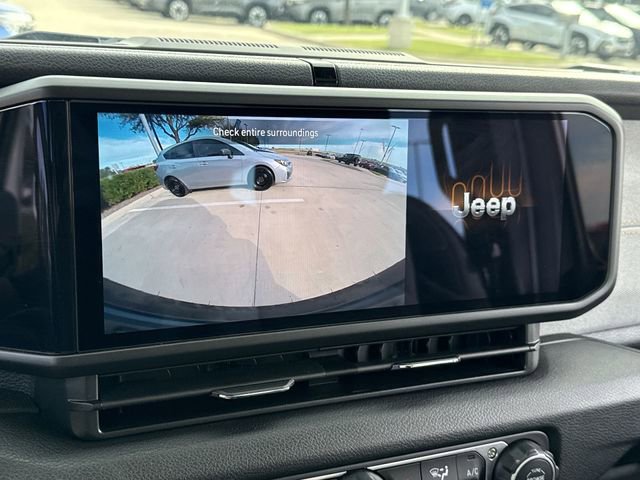 Used 2025 Jeep Wrangler Sport image 23