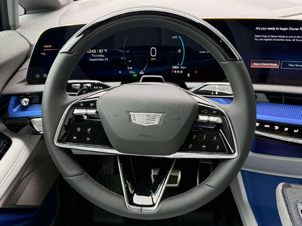 New 2027 Cadillac Optiq Premium Sport w/ LPO, Floor Liner Package AWD/4WD image 7
