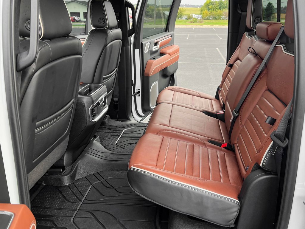 Used 2025 GMC Sierra 3500 Denali Ultimate image 24