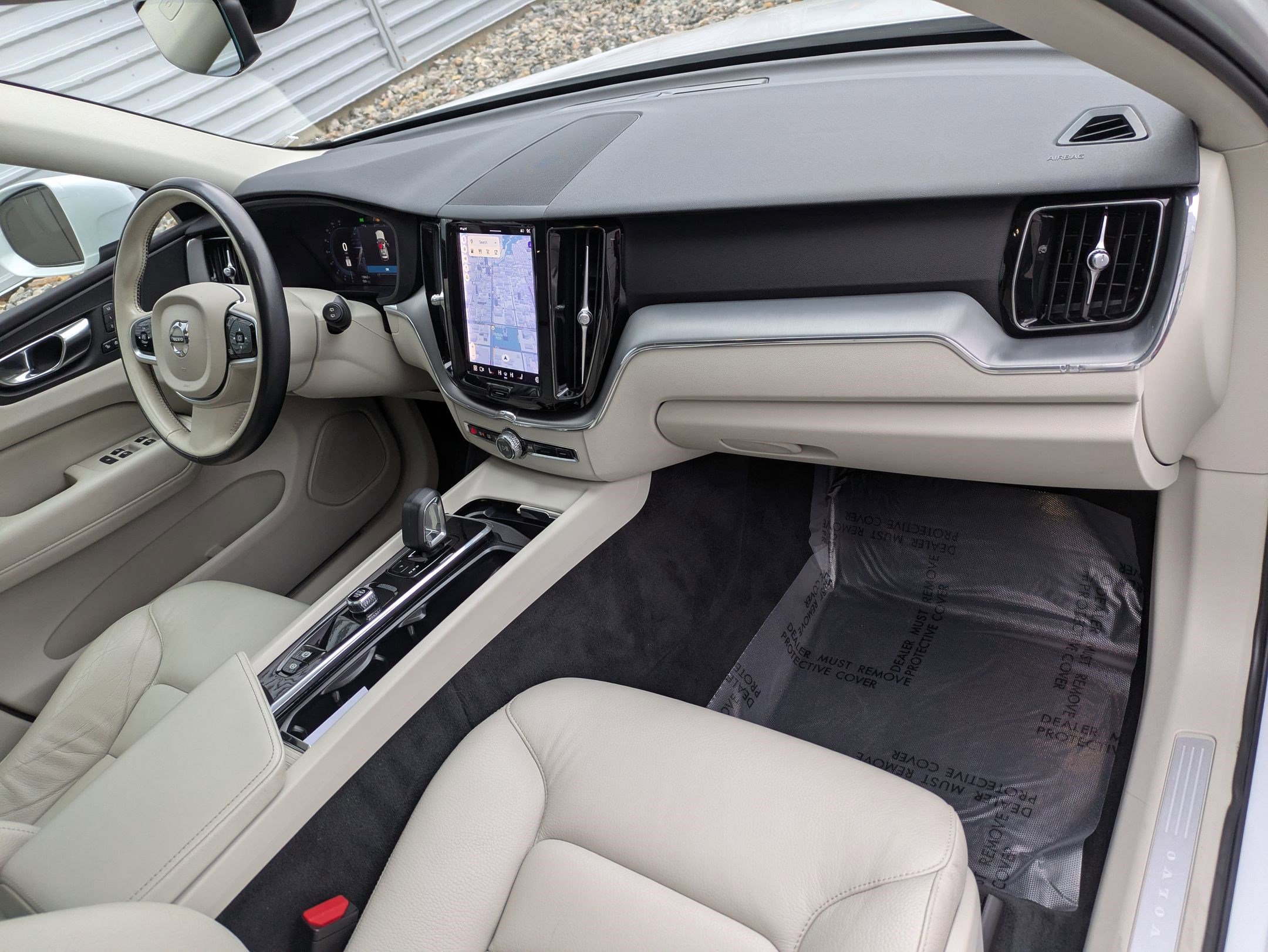 Certified 2023 Volvo XC60 B5 Core image 32