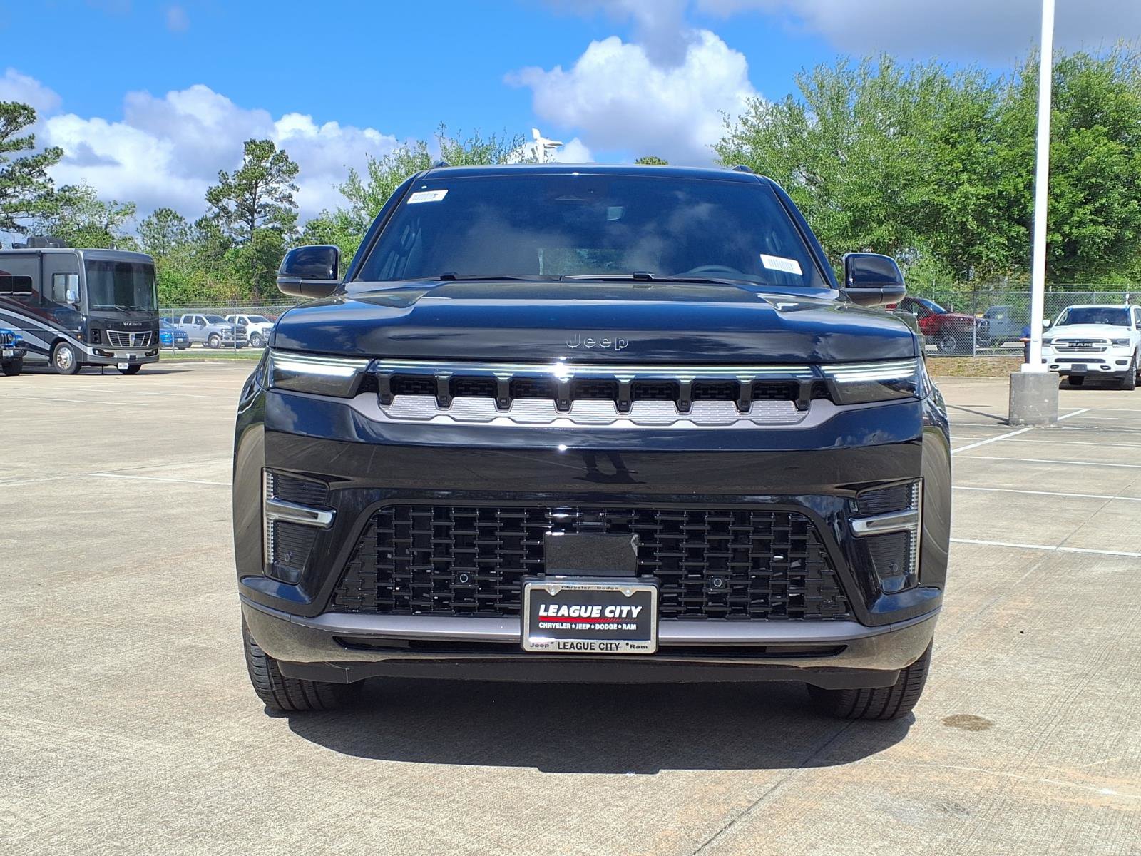 New 2026 Jeep Grand Wagoneer L Limited AWD/4WD image 5