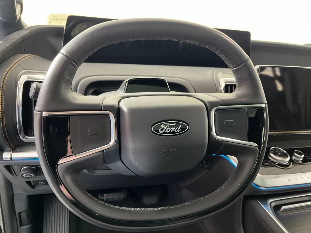 Used 2025 Ford Expedition Tremor AWD/4WD image 34