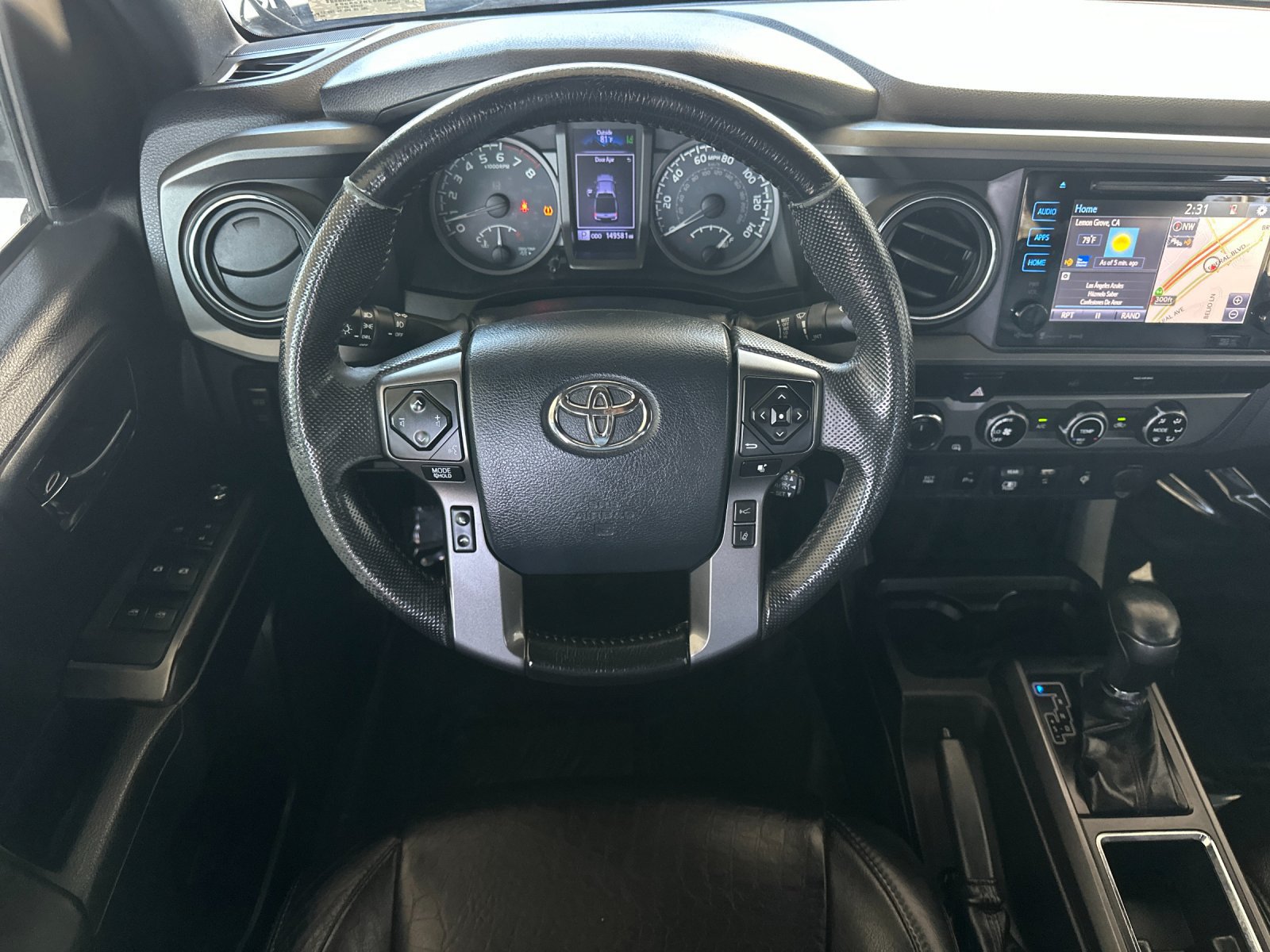 Used 2018 Toyota Tacoma TRD Off-Road w/ Technology Package AWD/4WD image 13