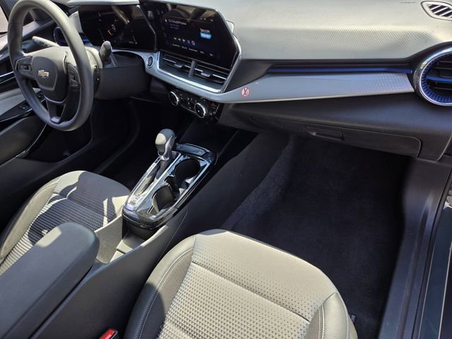 Used 2025 Chevrolet Trax LT image 18