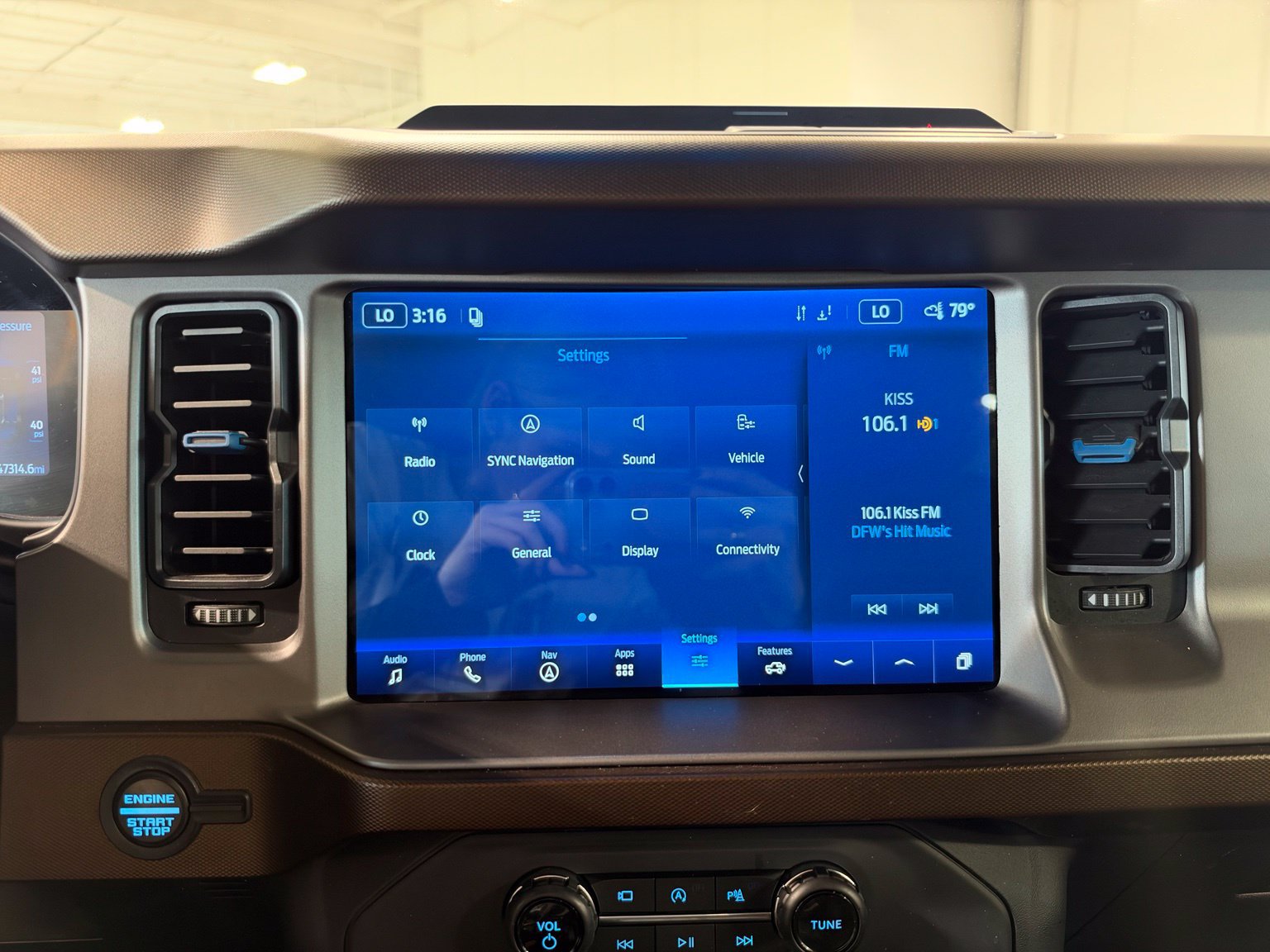 Used 2022 Ford Bronco Outer Banks AWD/4WD image 28