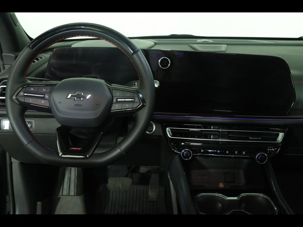 Used 2024 Chevrolet Traverse RS w/ LPO, Floor Liner Package AWD/4WD image 7