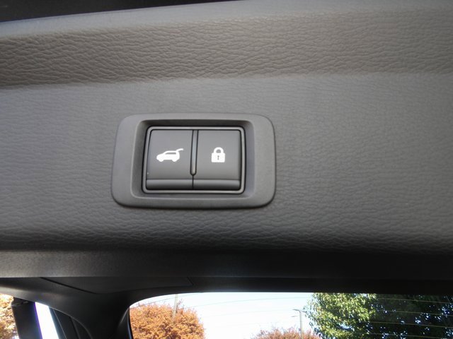 New 2025 Mitsubishi Outlander SEL image 11