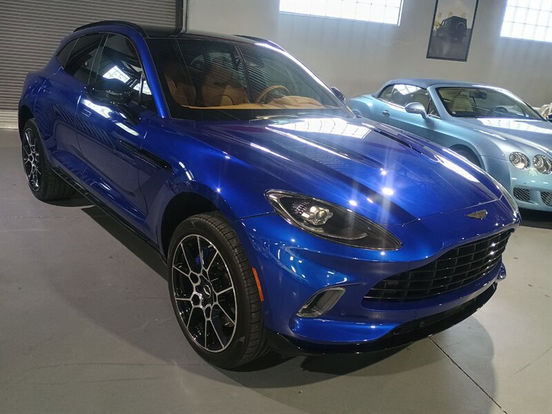 Used 2021 Aston Martin DBX image 7