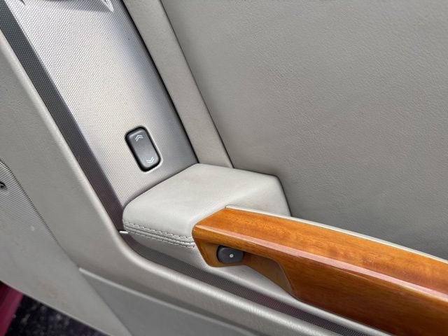 Used 2004 Cadillac XLR image 25