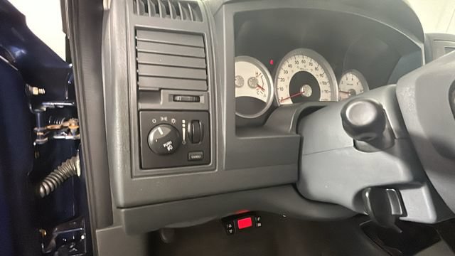 Used 2007 Dodge Dakota SLT w/ Popular Equipment Group RWD image 18