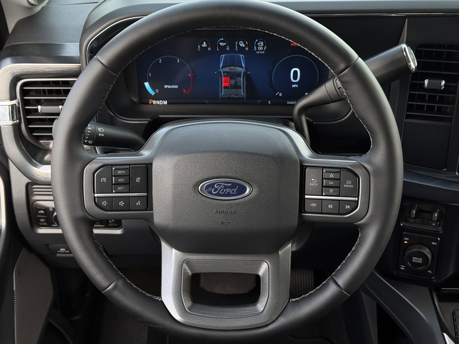 Certified 2025 Ford F250 Lariat w/ Chrome Package image 16