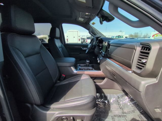 Used 2023 GMC Sierra 1500 SLT w/ SLT Convenience Package image 28