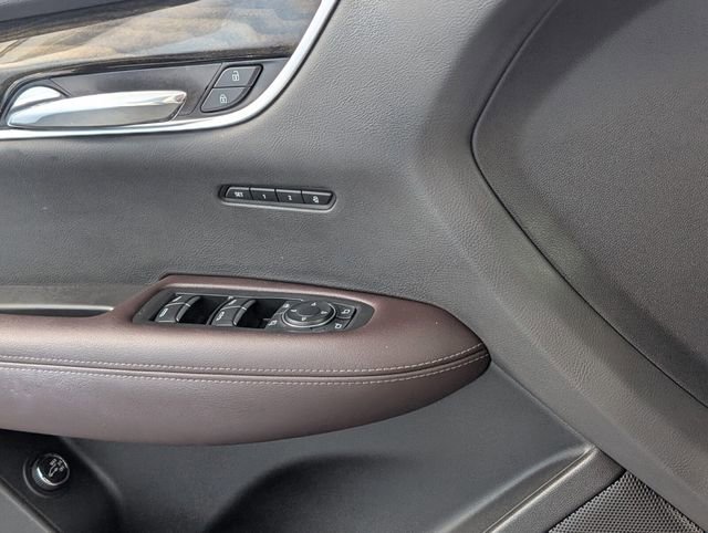 Used 2021 Cadillac XT6 Premium Luxury image 24