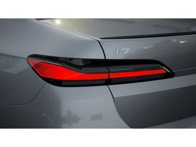 New 2026 BMW i7 xDrive60 w/ Executive Package AWD/4WD image 8