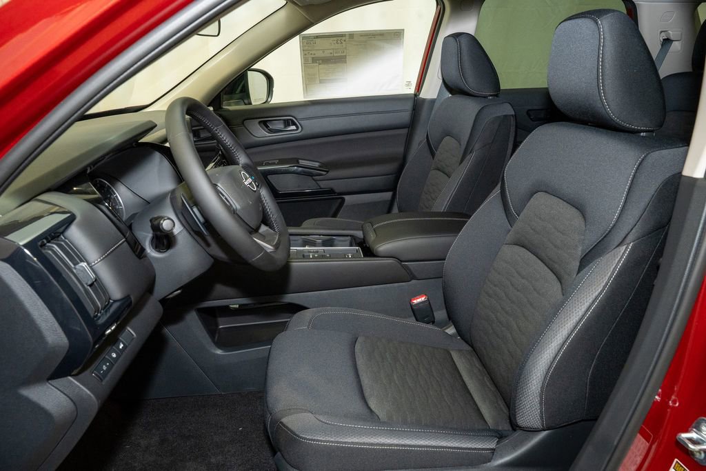 New 2026 Nissan Pathfinder SV image 13