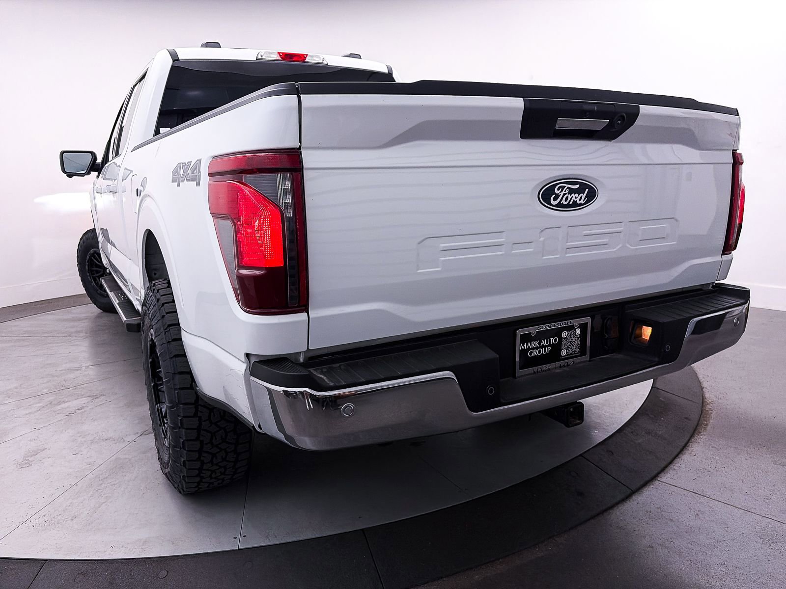 Used 2024 Ford F150 XLT w/ Tow/Haul Package image 4