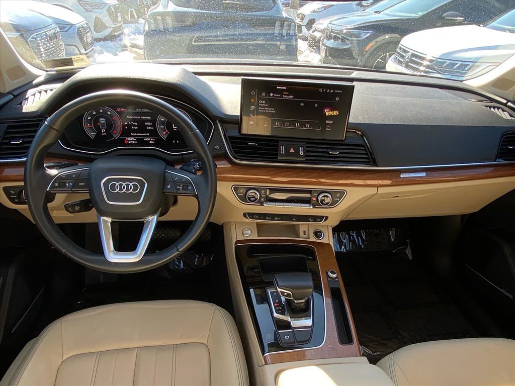 Used 2023 Audi Q5 2.0T Premium Plus w/ Premium Plus Package image 9