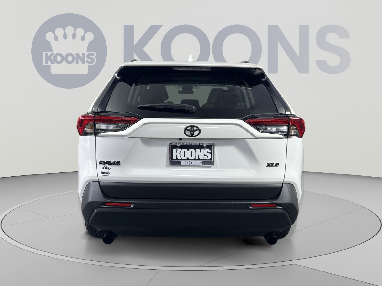Used 2025 Toyota RAV4 XLE w/ Convenience Package FWD image 5