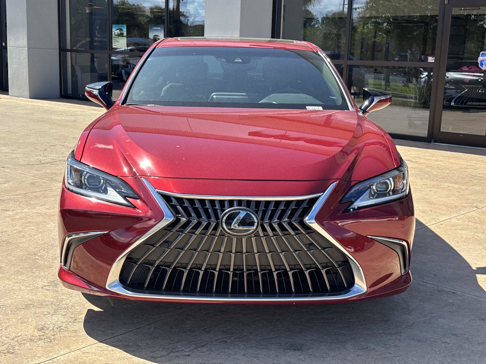 Used 2024 Lexus ES 350 w/ Premium Package FWD image 8