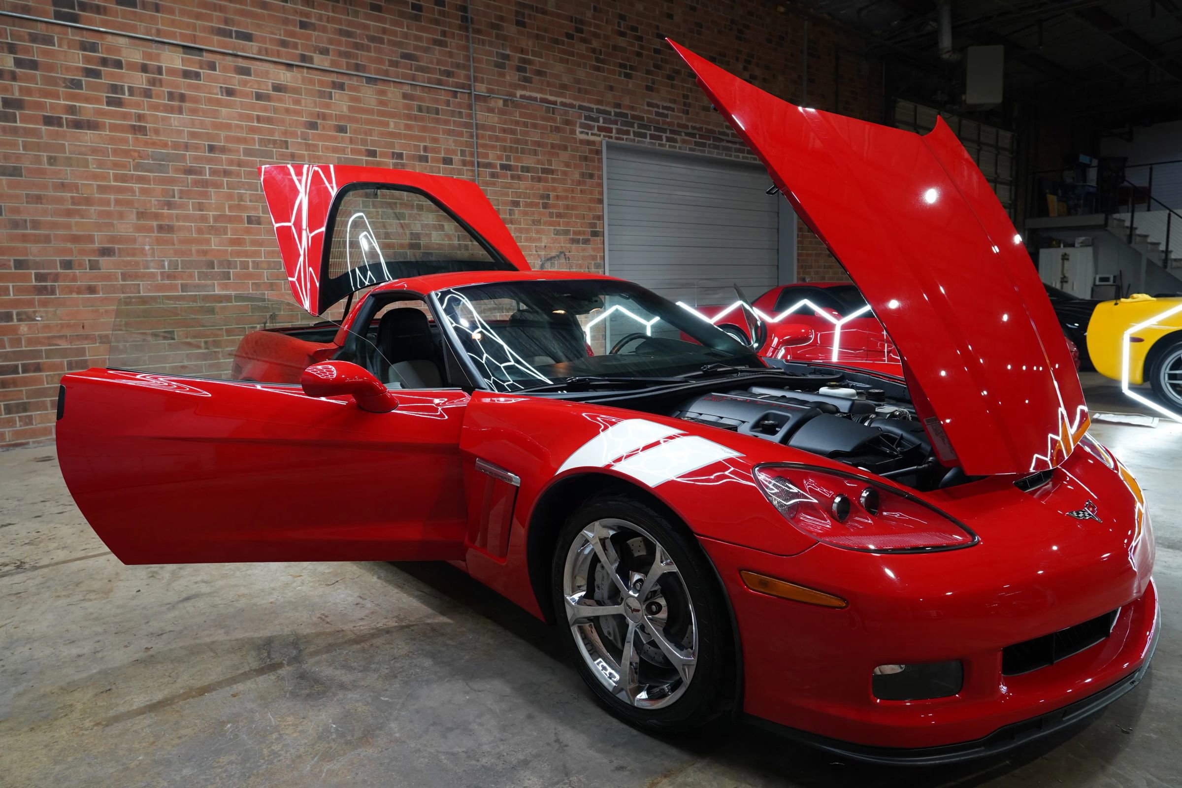Used 2011 Chevrolet Corvette Grand Sport w/ Preferred Equipment Group image 28
