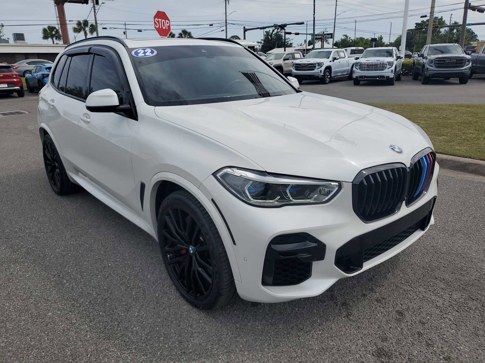 Used 2022 BMW X5 sDrive40i w/ M Sport Package image 8