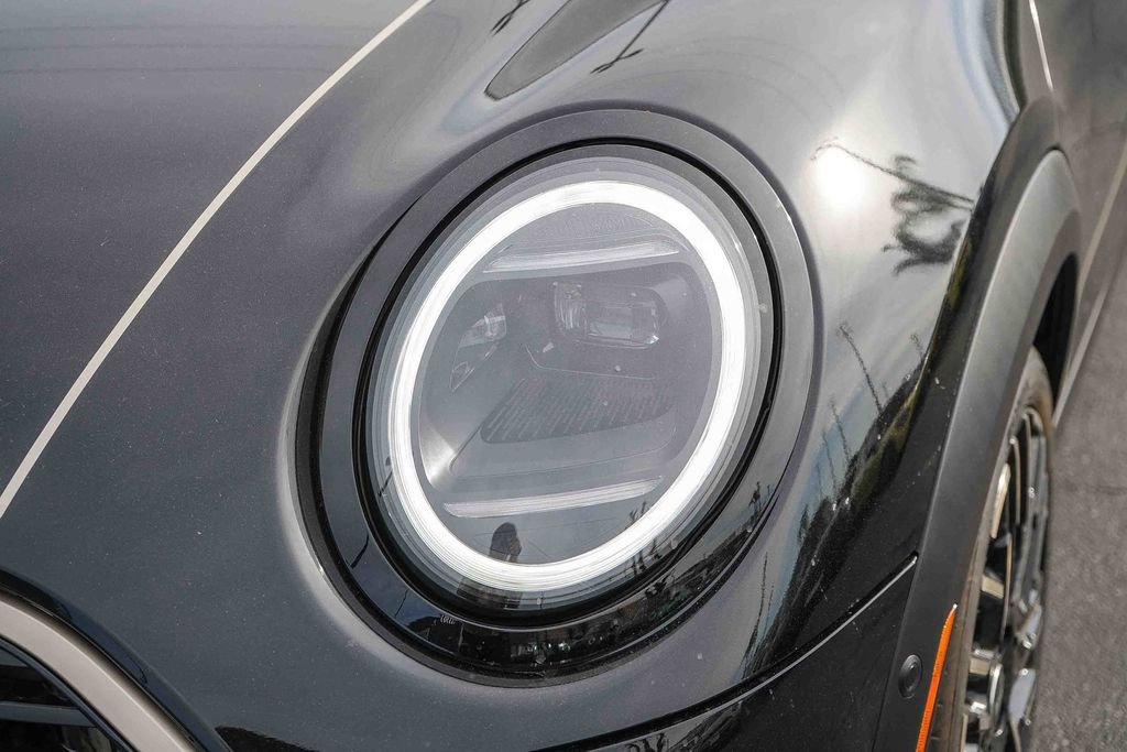 Used 2026 MINI Cooper 2-Door Hardtop FWD image 12
