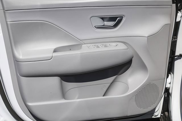 New 2026 Hyundai Kona SEL Premium image 23