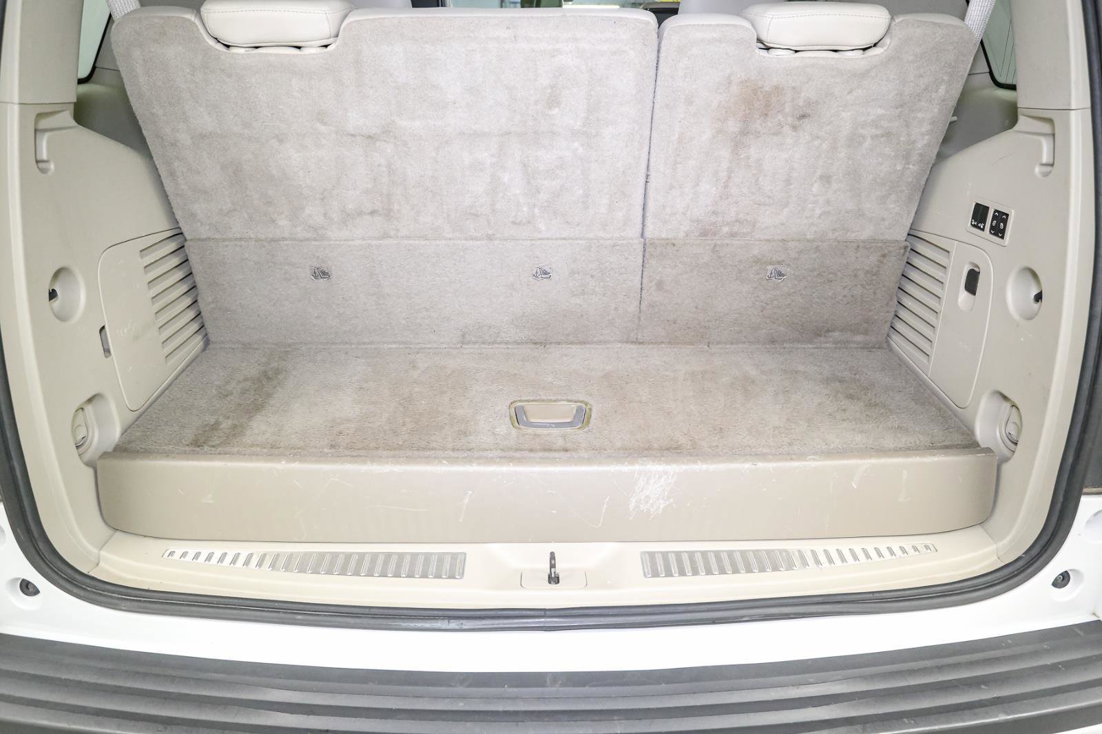 Used 2017 Cadillac Escalade Luxury image 14