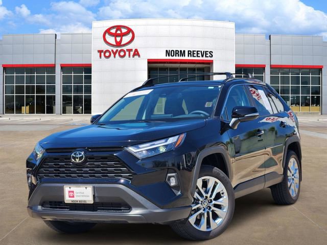 Used 2025 Toyota RAV4 XLE Premium image 1