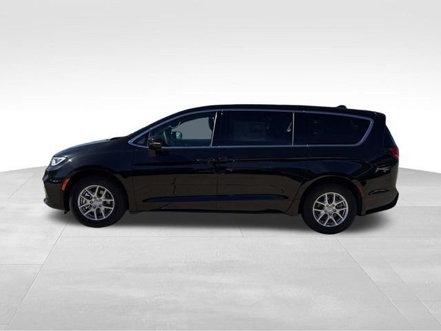 New 2026 Chrysler Pacifica Select image 5