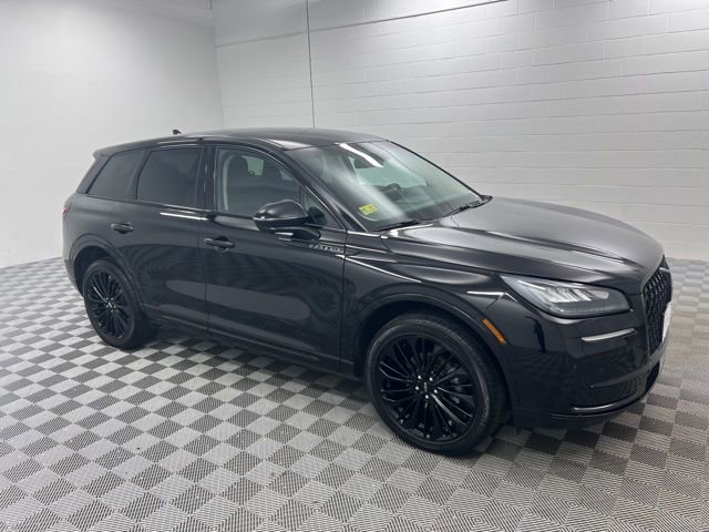 Certified 2023 Lincoln Corsair AWD w/ Equipment Group 101A image 4