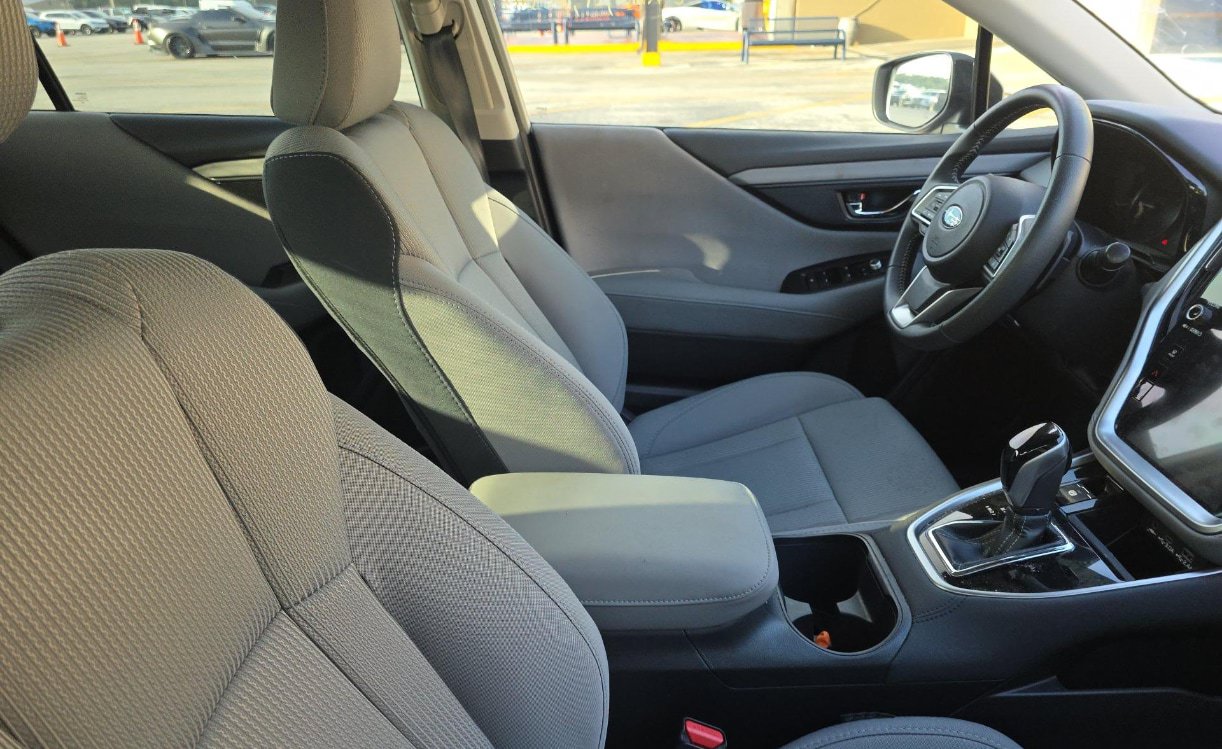 Used 2025 Subaru Legacy Premium AWD/4WD image 6