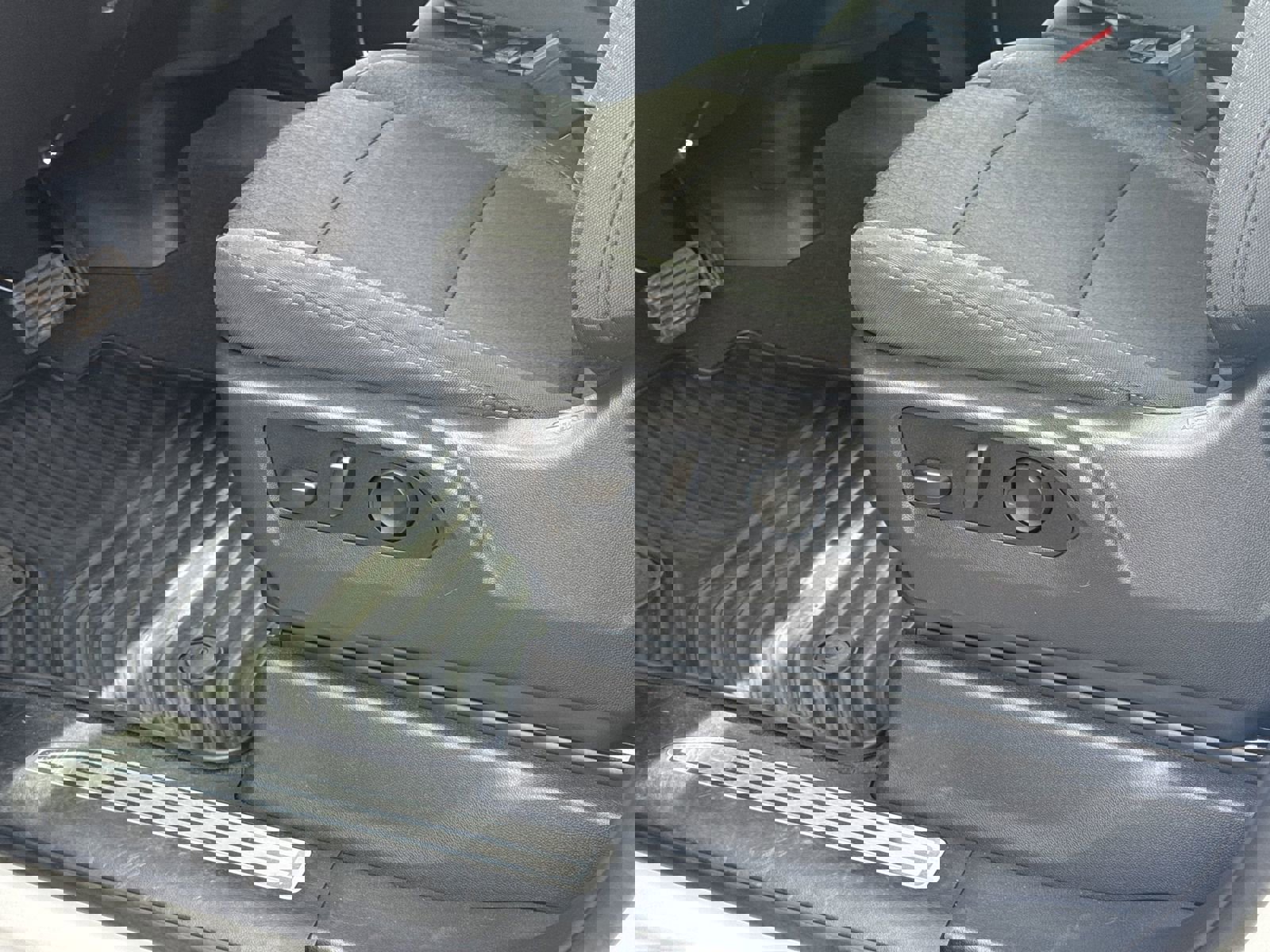 Used 2026 Chevrolet Silverado 1500 LT image 17