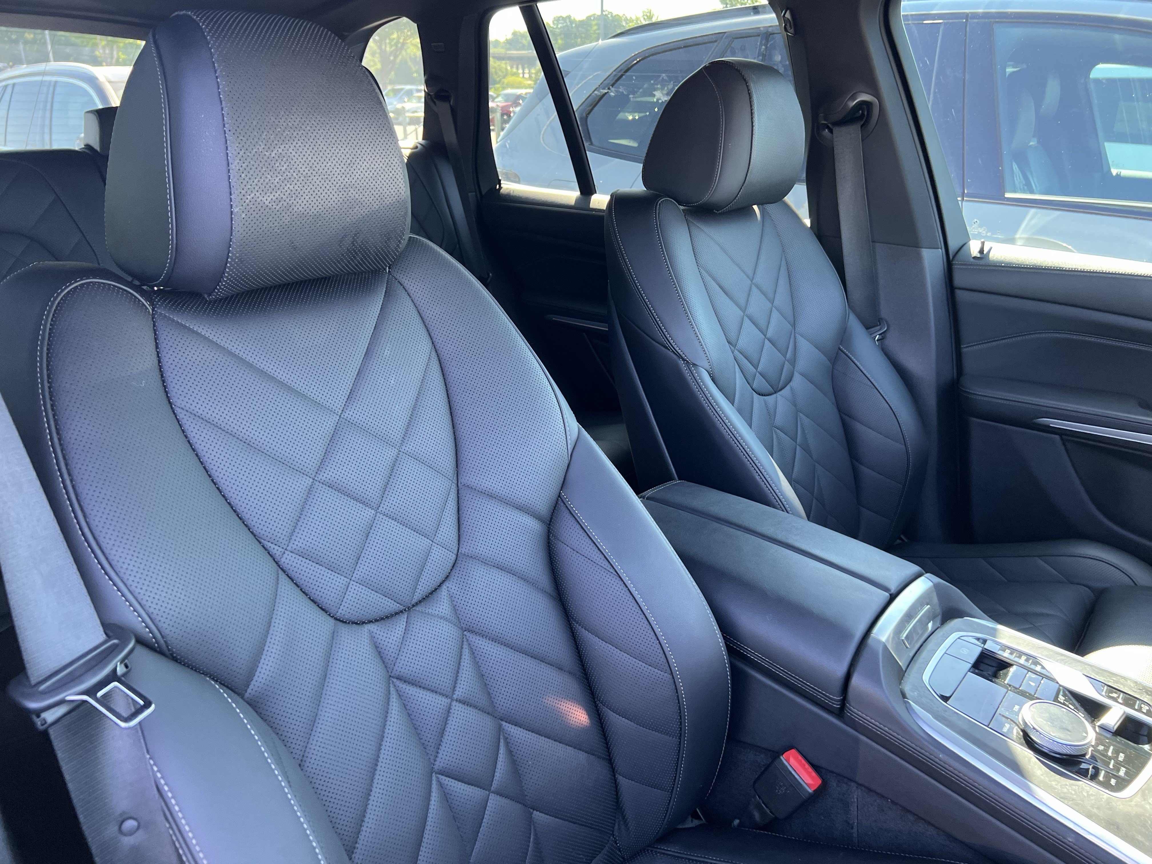 Used 2024 BMW X5 sDrive40i w/ Premium Package RWD image 35