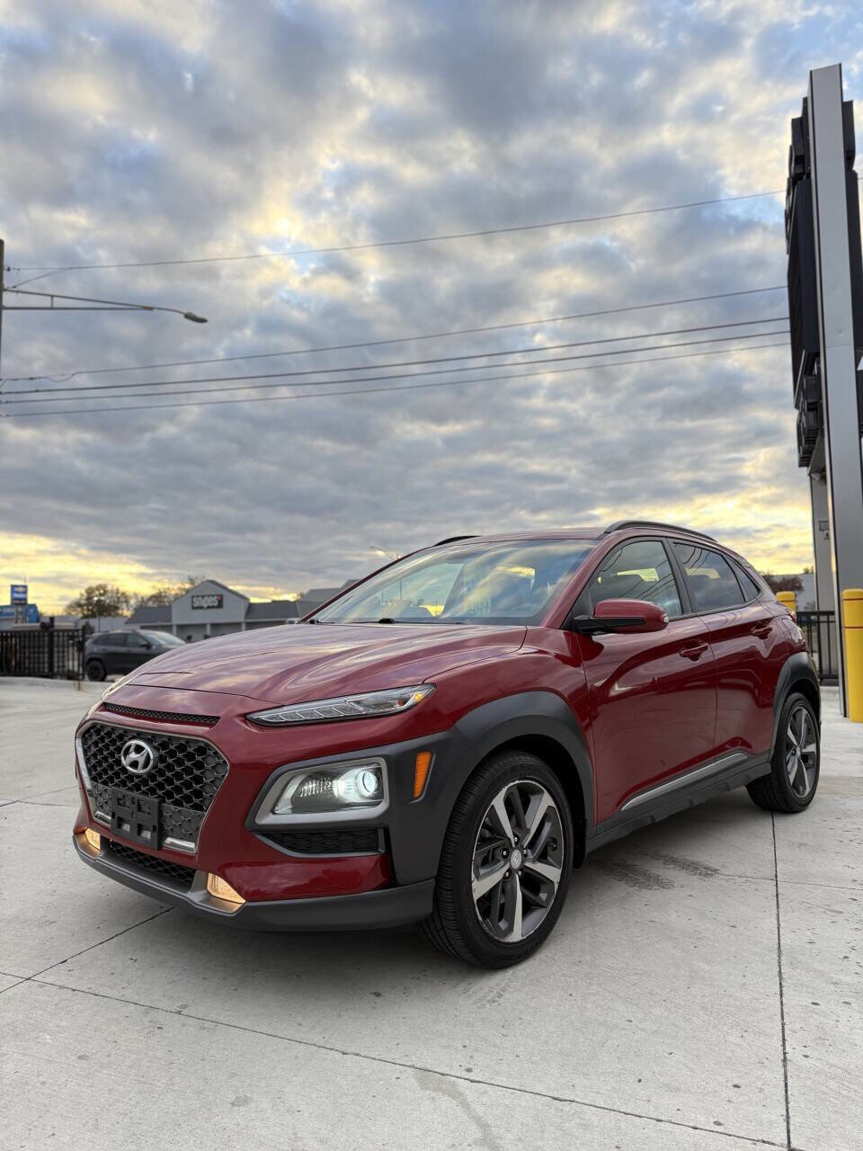 Used 2018 Hyundai Kona Limited image 3