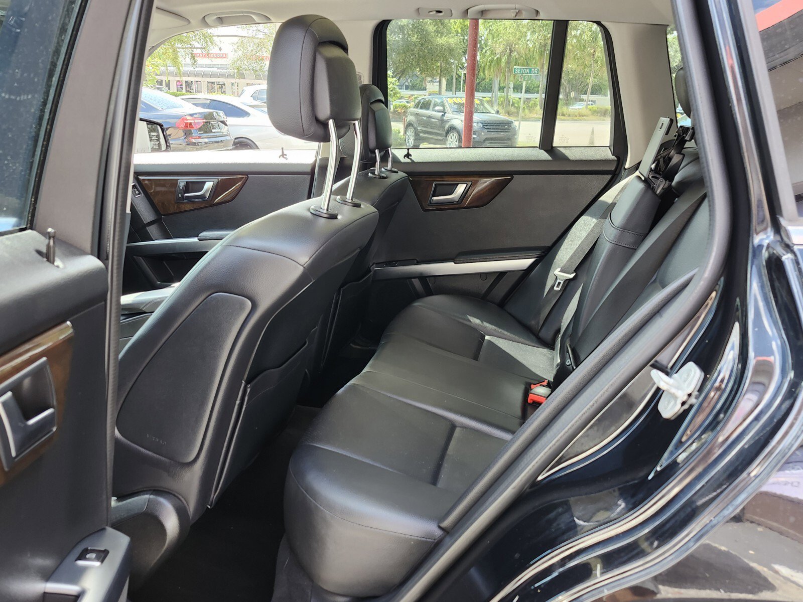 Used 2015 Mercedes-Benz GLK 350 2WD image 3