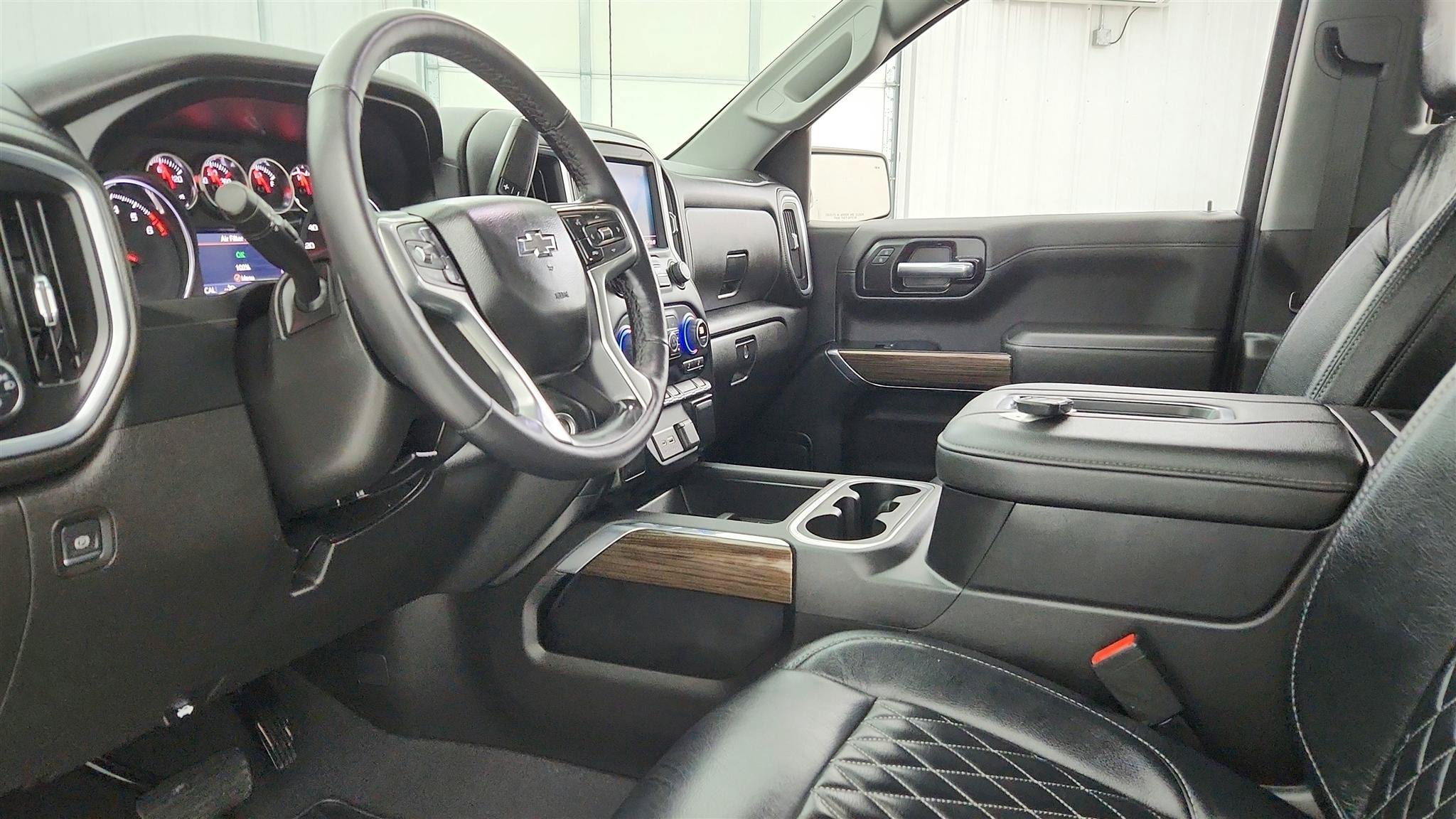 Used 2022 Chevrolet Silverado 1500 RST w/ Safety Package AWD/4WD image 9