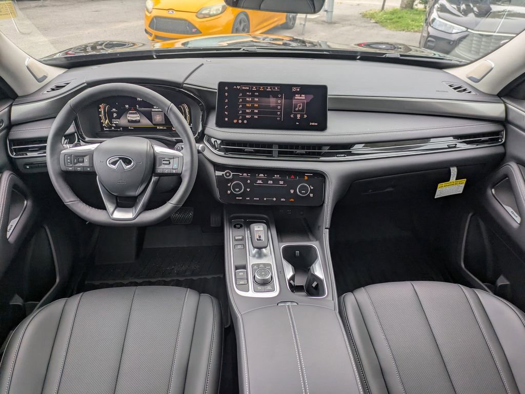 New 2026 INFINITI QX60 Luxe w/ Family Package image 17