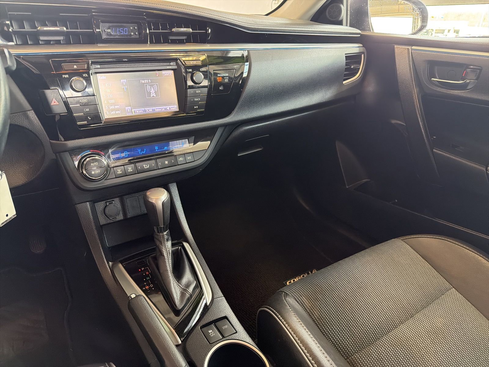 Used 2014 Toyota Corolla S image 21