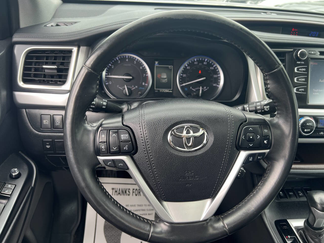 Used 2019 Toyota Highlander XLE image 29