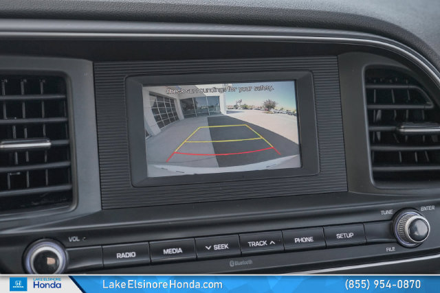 Used 2020 Hyundai Elantra SE w/ Cargo Package (C1) FWD image 25
