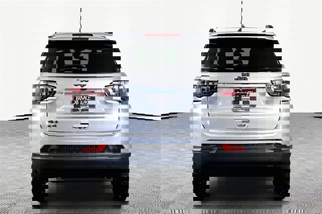 New 2026 Jeep Compass Latitude image 5