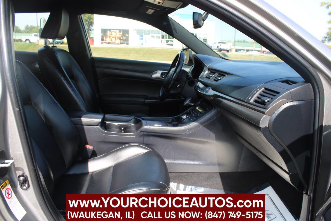 Used 2017 Lexus CT 200h image 14