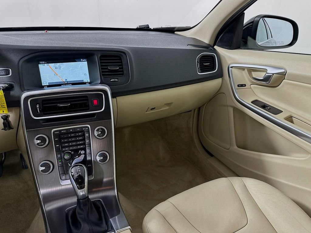 Used 2016 Volvo S60 T5 Premier image 23